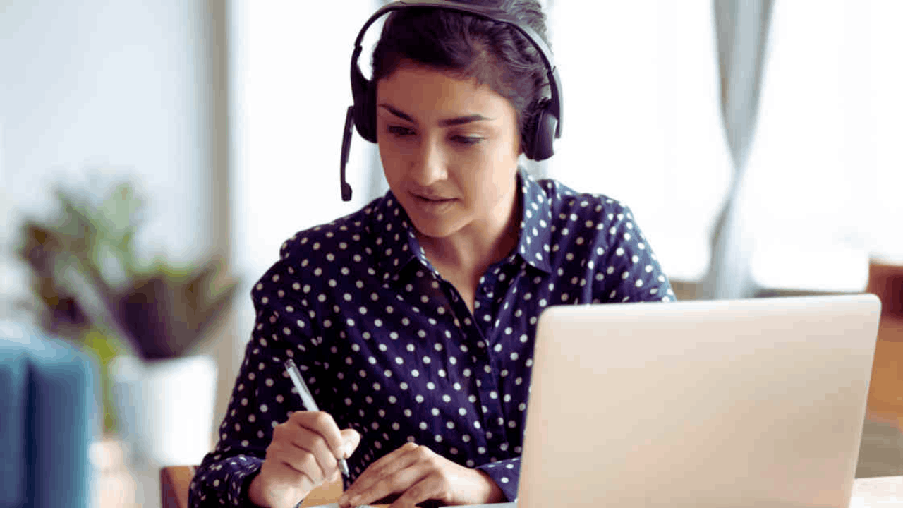 Quick Guide: How to Successfully Become a Virtual Assistant